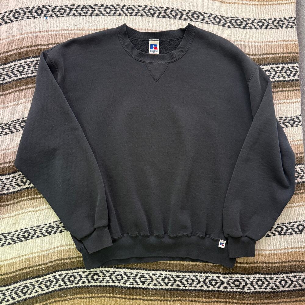 Vintage Russell Athletic Blank Black Essential Crewneck Pullover Sweatshirt XL